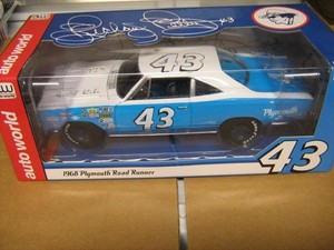 1968 Plymouth Roadrunner 1:18 for sale | eBay