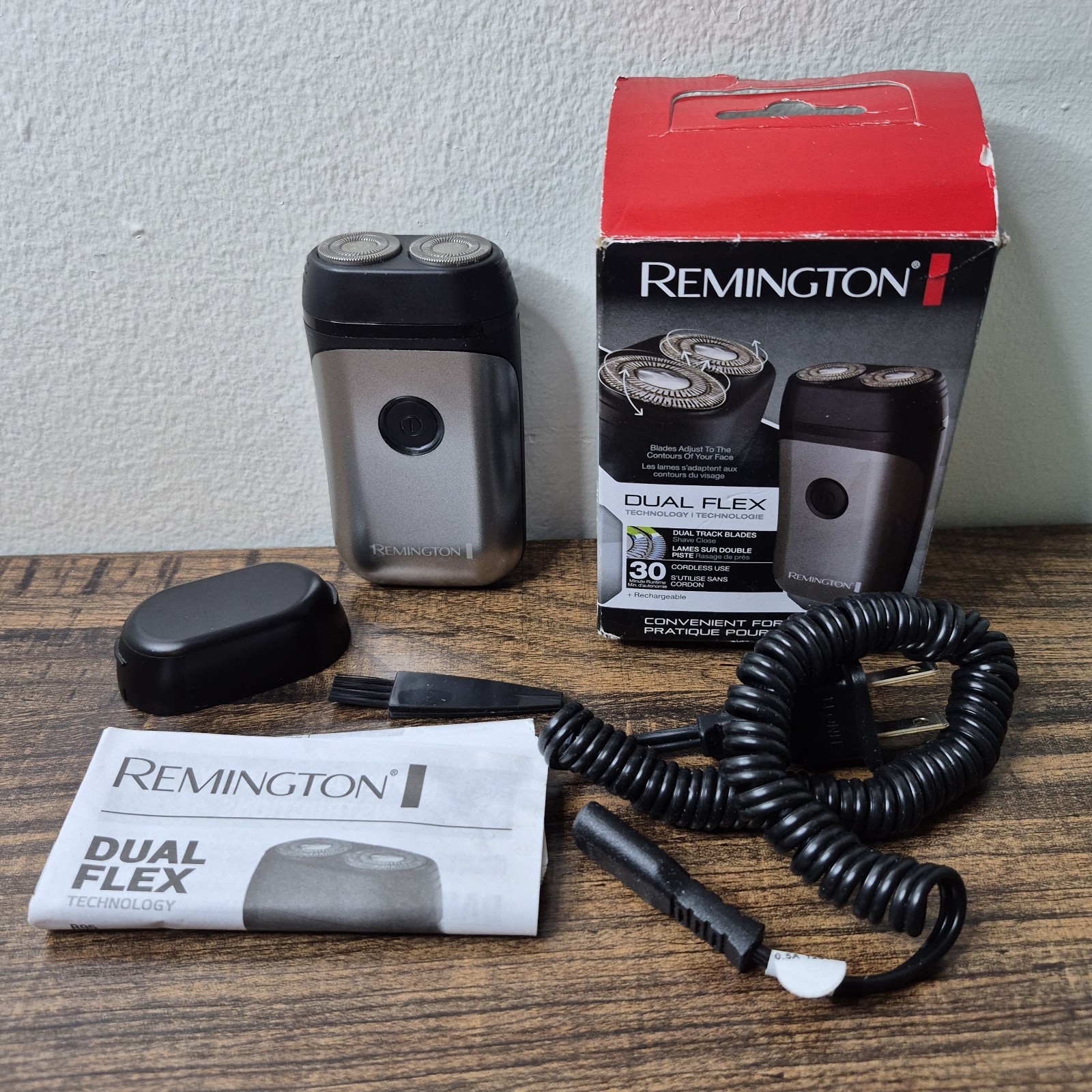 Cordless Travel Shaver W Box Complete Works