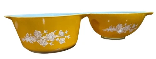 2 Vintage PYREX Butterfly Gold Cinderella 1.5 Quarts Mixing Bowls #442 And 474B