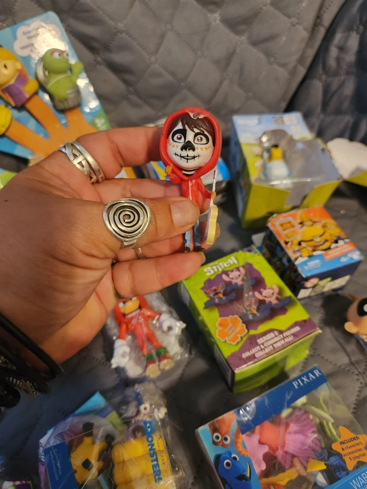 Lote de estatuillas de juguetes para niños adornos para pasteles misteriosos. Nuevo embalaje faltante. (R) Foto 3 de 4