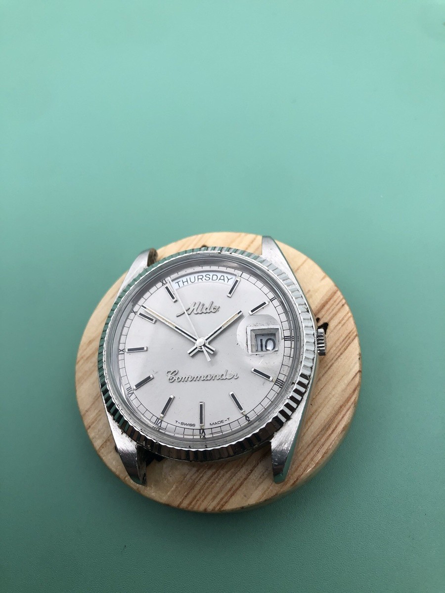 VINTAGE MIDO COMMANDER MODEL 8223 AUTOMATIC 25 JEWELS SWISS MADE