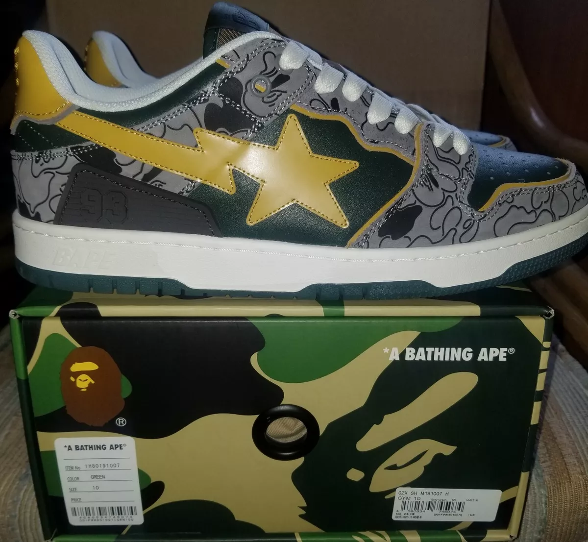 A bathing ape bape sta low sk8 sta green/yellow Size 10