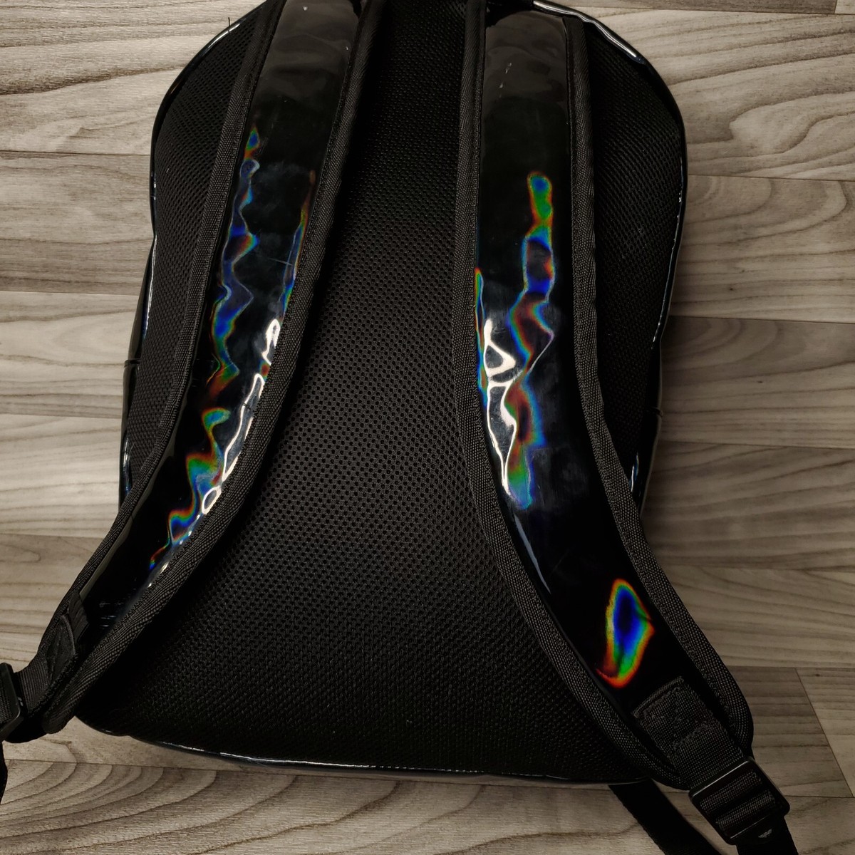 UNISEX adidas Originals ホログラム バックパック GD1658 Adidas Originals Women's PU Iridescent Backpack GD1658