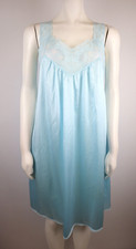 VINTAGE WOMEN'S LIGTH BLUE NYLON NIGHTGOWN - JC PENNEY - SIZE S