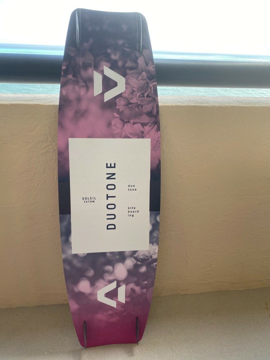 Kitesurfing Twintips DUOTONE Soleil TXTRM 132-38 カイトボード