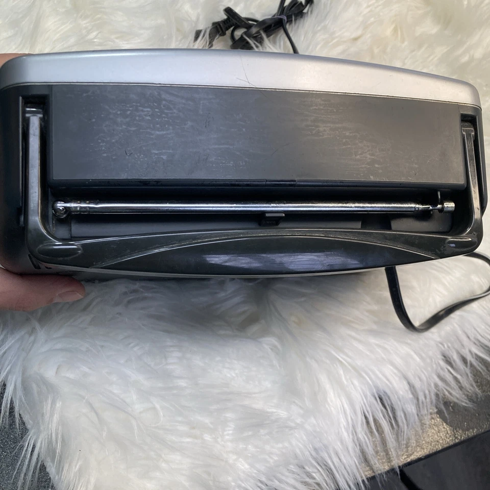 Battery And Power Cord Emergency Radio VTG Memorex MR45 Portable AM/FM AC/DC - Image 4 of 4