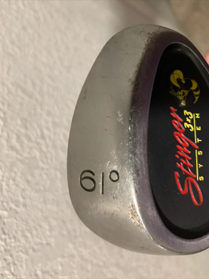 Stinger 3x3 - cuña de 61 grados, varilla de roca negra de grafito, flexión de cuña - mano derecha Foto 3 de 4