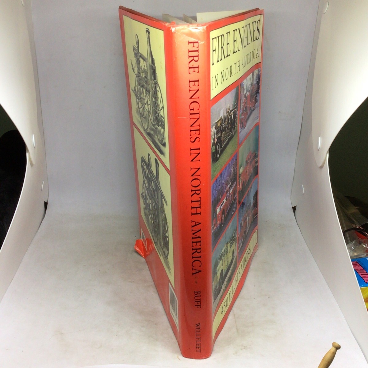 Fire Engines in North America by Shelia Buff (1991, Hardcover