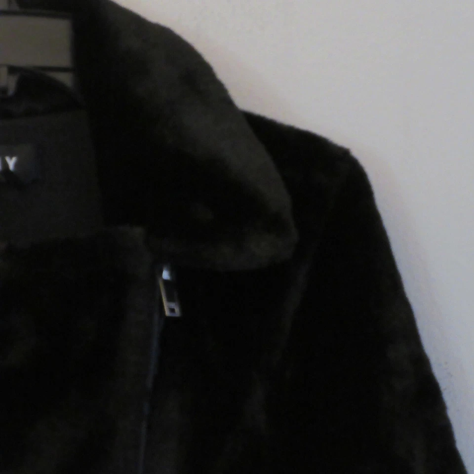 Chaqueta de moto DKNY para mujer de piel sintética con cremallera frontal hebilla lateral negra XS B2 Foto 4 de 4