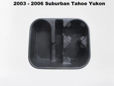 15179662 03 04 05 06 Suburban Tahoe Yukon Front Lower Console Cup Holder OEM