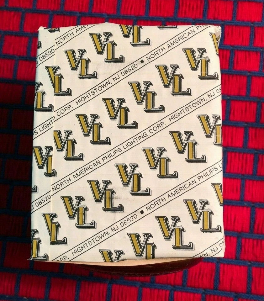 NEW 75 WATT AMBER 120v - 130v outdoor VL flood 75w LIGHT BULB PAR38 BR38 75BR38 - Image 4 of 4