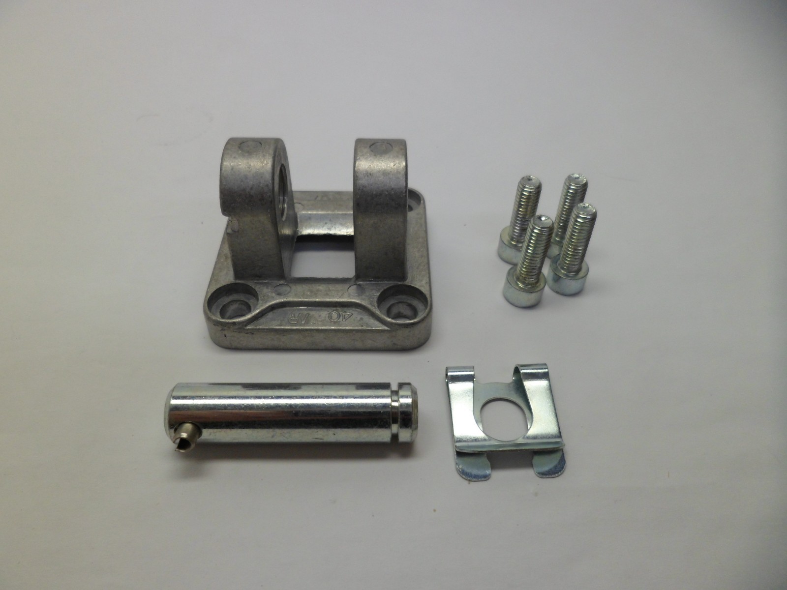 FESTO SNG-40 CLEVIS PIN CYLINDER END KIT N.O.S. Free shipping USA