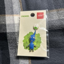 Blue Bud Pikmin Enamel Pin Badge Nintendo Authentic Store Exclusive USA Seller 