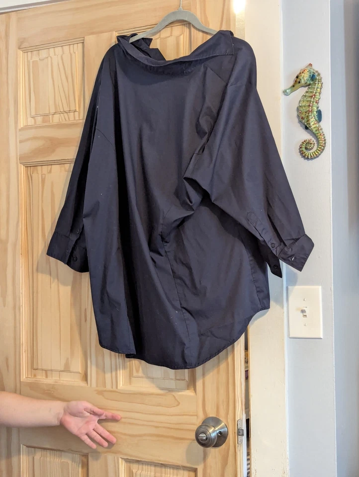 Camisa para mujer azul oscuro con botones 3X Foto 4 de 4