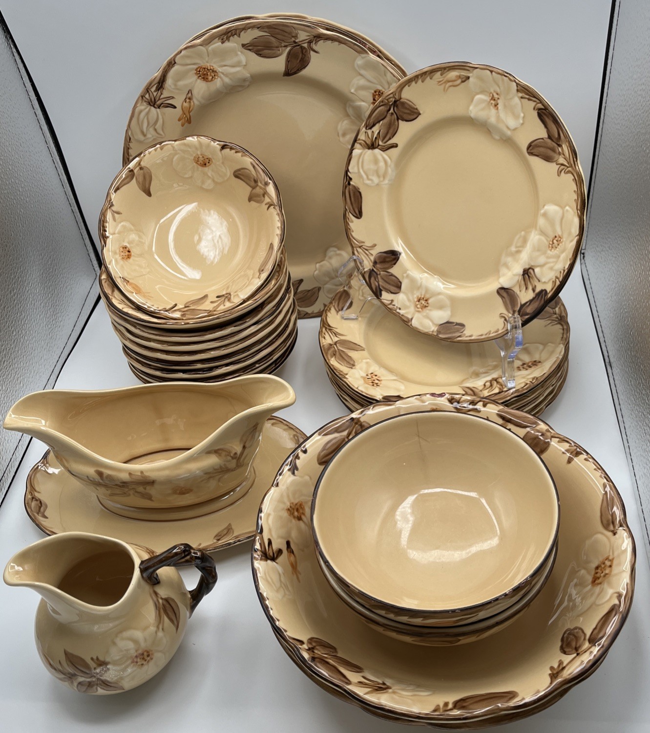 VTG Franciscan Cafe Royal Earthenware Dinnerware USA - See P