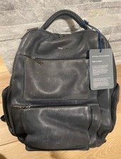 zaino piquadro usato in pelle blu porta PC da 15,4 ‘’ codice LV 7392
