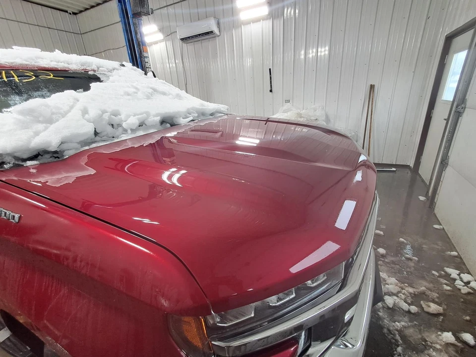 Conjunto de puerta trasera izquierda usado lado trasero se adapta a: camioneta Chevrolet Silverado 1500 2019 Foto 3 de 4