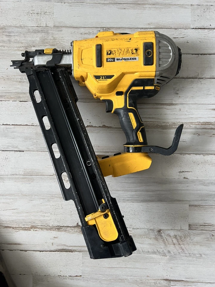 Clavadora de marcos DEWALT DCN21PL 20V inalámbrica de plástico intercalada - piezas o reparación Foto 2 de 4