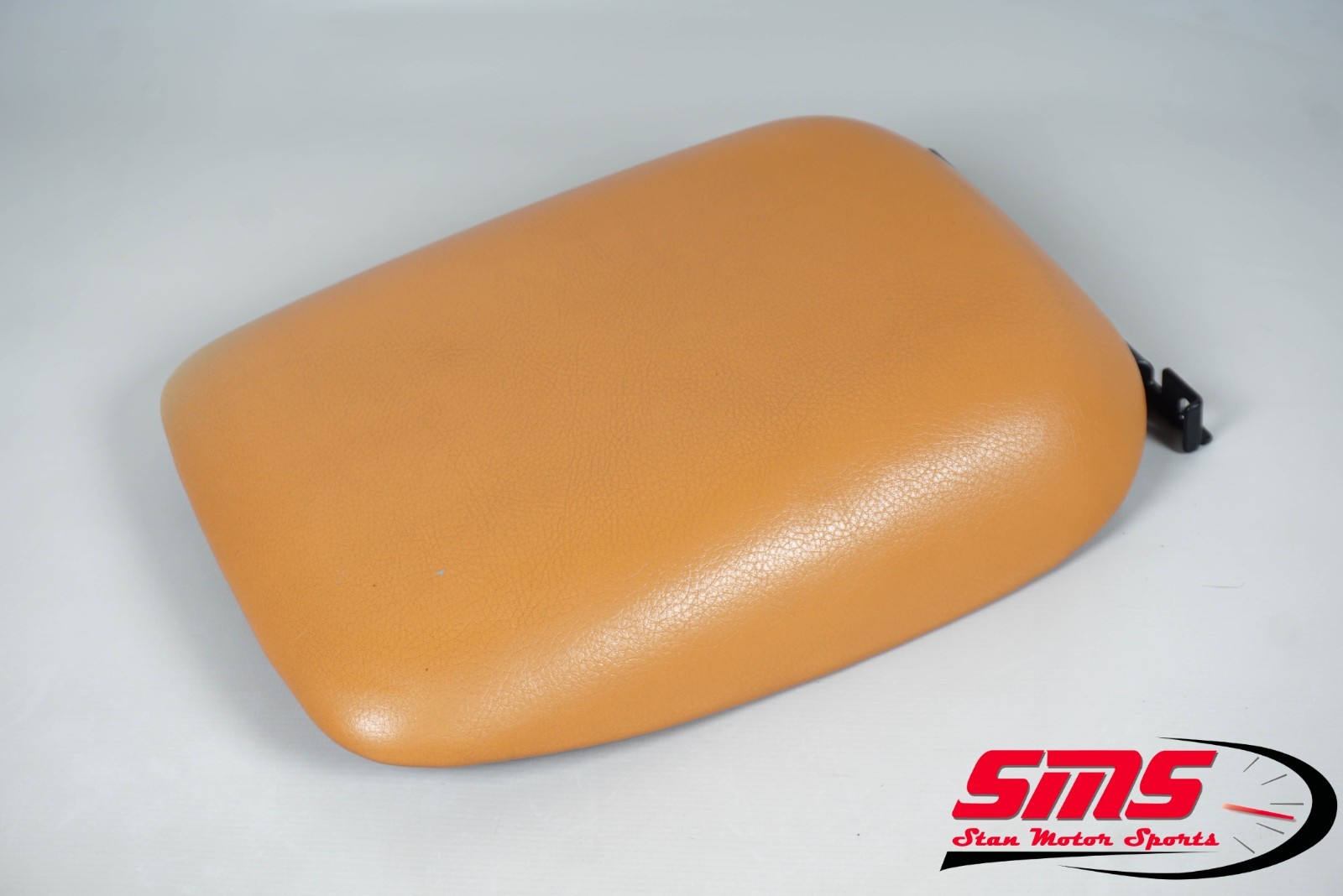 02-06 Maserati Spyder M138 4200 Center Console Armrest Lid Cover Beige OEM