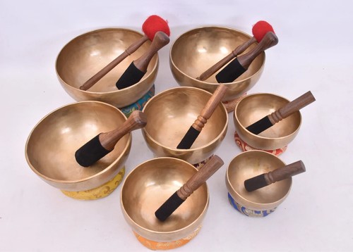 Tibetan Singing Bowl Set (4"–8") – Handmade in Nepal –7 Metal Sound Healing Bowl - Picture 2 of 5
