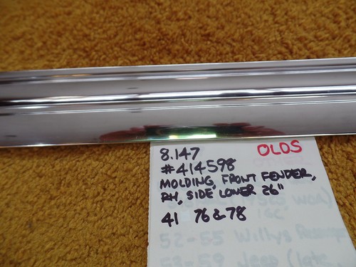 1941 Oldsmobile RH Lower Front Fender Molding NOS 414958 - Picture 3 of 7
