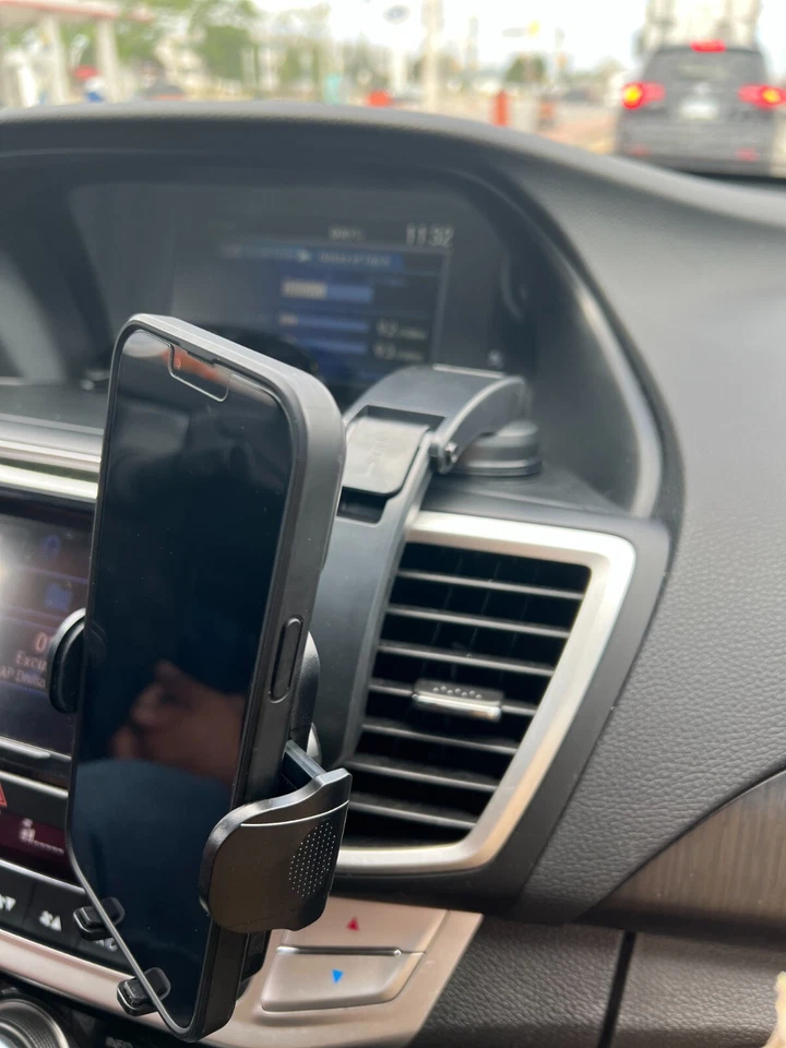 MPOW Universal Car Dash Mount Mobile Cell Phone Holder iPhones 14/13 PRO MAX - Image 4 of 4