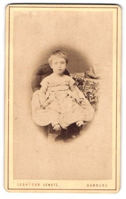 Fotografie Gebrüder Lewetz, Hamburg, Wandsbecker Chaussee 105, kleines blondes  