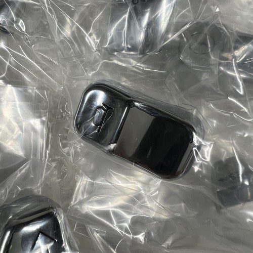 Harley Davidson 13 Piece Chrome Button Switch Cap Kit Genuine OEM Touring ‘16 Up - Picture 9 of 17