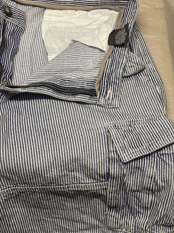 ST- JOHN’S BAY- Army Combat Cargo Shorts U.K-38”Waist-40- EUR-48”- U.S-38” - Image 3 of 4