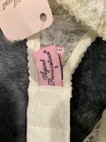 Agent Provocateur Love Cream Suspender, Size 3