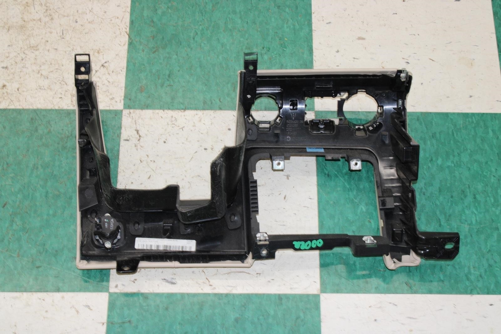 14-17 GHIBLI Tan Driver LH Lower Driver Dash Knee Bolster Trim Panel Factory OEM