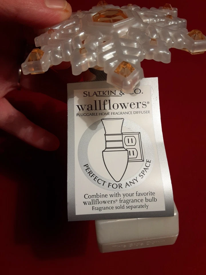 Slatkin & Co. Wallflowers Fragrance Diffuser White Snowflake New - Image 2 of 4
