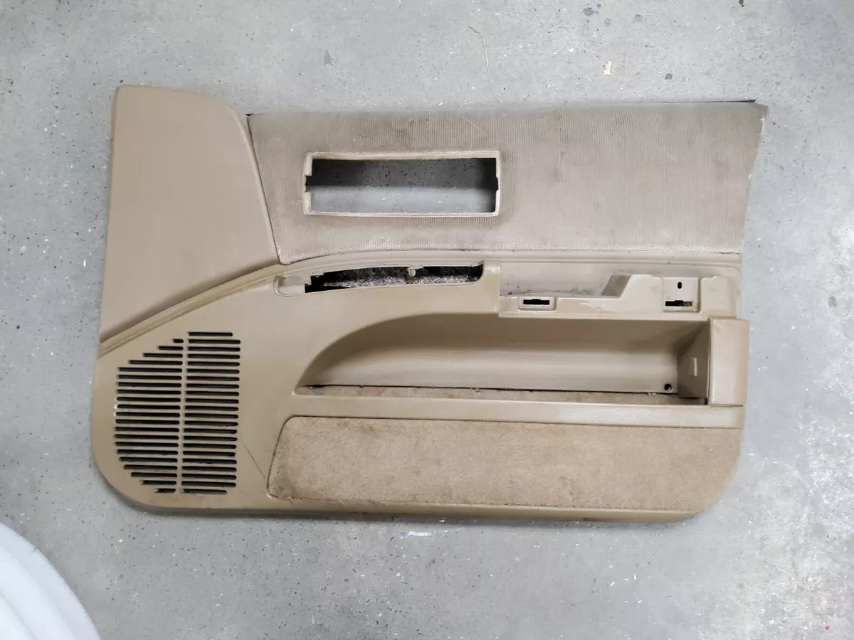 1991 1996 Chevrolet Caprice 9C1 Impala Pass Righ Front Door Panel TAN