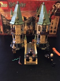 LEGO Harry Potter Hogwarts (4867)