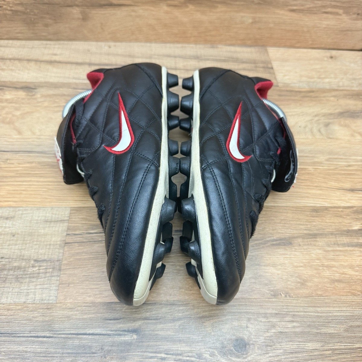 Nike Tiempo 750 Soccer Cleats Men's Size 8.5 Black Red White