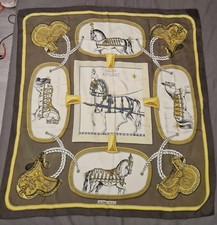 Foulard Hermès Paris “grand Apparat” – Carré 90 en Soie – Jacques Eudel 1960
