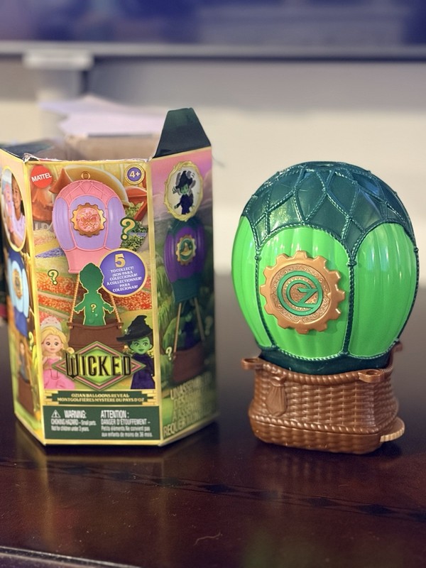 WICKED Ozian Balloons Reveal Blind Box 3” Mini Figure Revealed: The Wizard