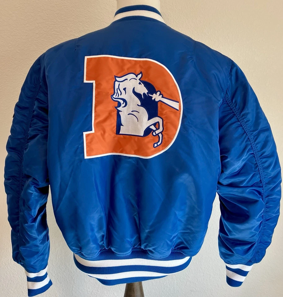 Jaqueta bombardeiro reversível Alpha Industries x New Era Denver Broncos média - Imagem 4 de 4