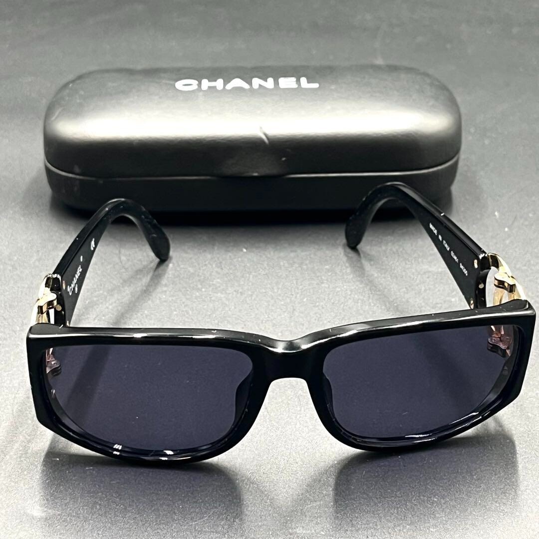 CHANEL ブラック サングラス　01451 90405 CHANEL 01451 90405 Black Sunglasses Color Lenses Plastic