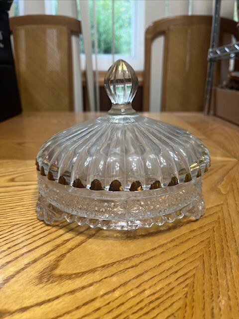 VINTAGE CUT GLASS LIDDED CANDY DISH/ POWDER DISH WITH GOLD ETCHING..SEE INFO