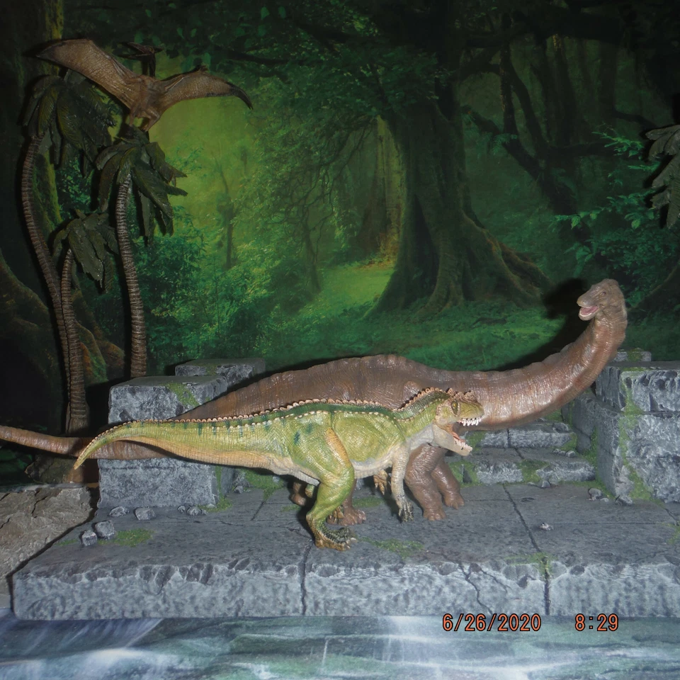 DINO WARS! CARNOSAURUS VS BRONTOSAURUS & ALLOSAURUS vs DIPLODOCUS / ¡¡VENTA LOCA!!! Foto 2 de 4