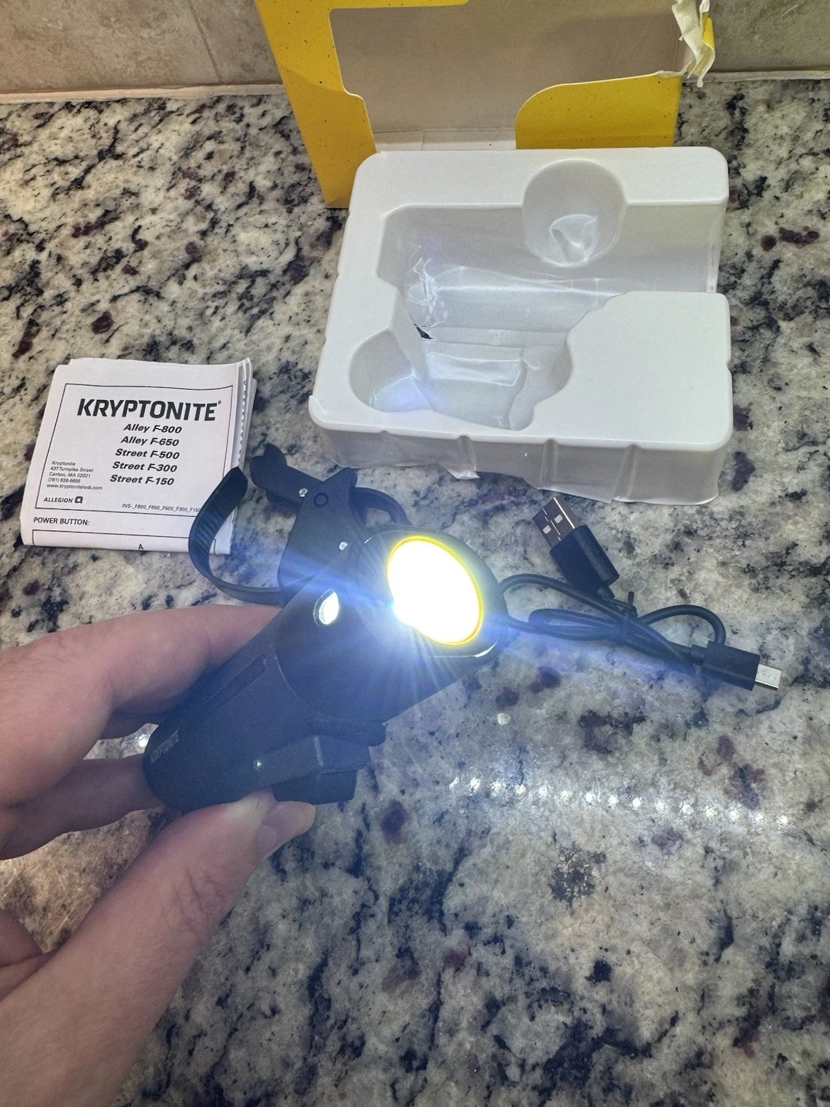 Kryptonite Alley F-800 and Avenue R-75 Light - Thumbnail 4