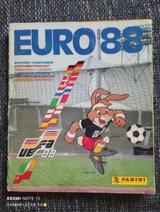 Carte Panini EURO 88 N°239 - Badge URSS - Édition 1988 - Neuf