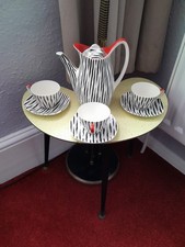 MIDWINTER KERAMIK ZAMBESI KAFFEEKANNE UND DREI TASSEN UND UNTERTASSEN SEHR GUTER ZUSTAND