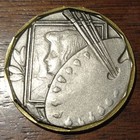 MEDAILLE LAUREAT CONCOURS D'ART PLASTIQUES PEINTURE DESSIN POESIE Diam: 33mm
