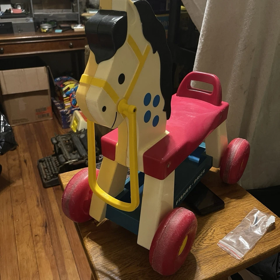 Brinquedo vintage 1973 Fisher Price passeio a cavalo - Imagem 4 de 4