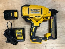 Dewalt 20V MAX XR Cordless 18-Gauge Narrow Crown Stapler w/ Battery & Charger
