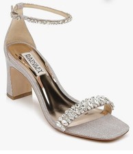 NWOB Badgley Mischka womens HarrietHeeled Sandal silver size 9 heels wedding
