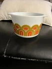 Pyrex Vintage Arches Fish Scales Bowl 343 1 1/2 Quart 1970s Designs Casserole