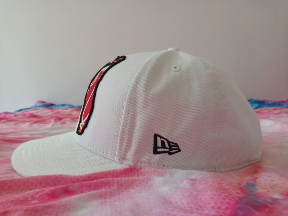 Gorra ajustada blanca Miami Heat State of Florida 7 3/8 New Era 59Fifty 5950 RARA Foto 4 de 4